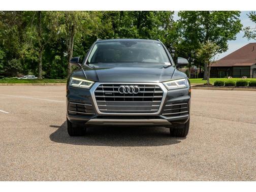 Manhattan Gray Metallic 2018 Audi Q5 2.0T Premium Plus