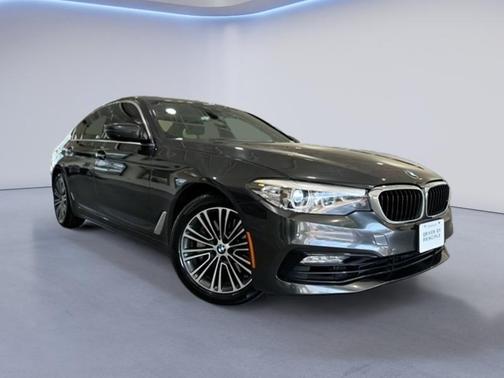 2018 BMW 540 540i