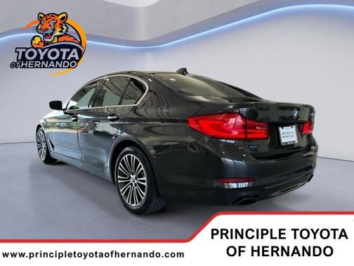 2018 BMW 540 540i