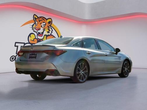 Celestial Silver Metallic 2020 Toyota Avalon Touring