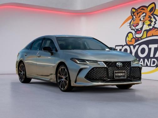Celestial Silver Metallic 2020 Toyota Avalon Touring