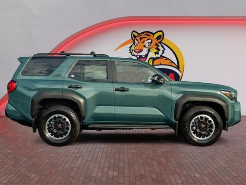 Everest 2026 Toyota 4Runner TRD Off Road Premium