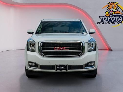 Summit White 2017 GMC Yukon XL SLT