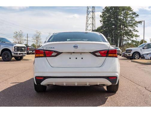 2022 Nissan Altima S FWD