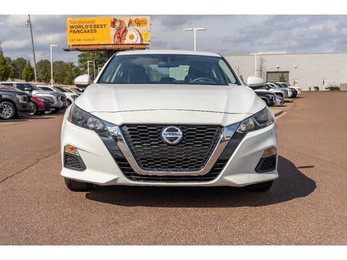 2022 Nissan Altima S FWD