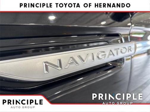 2018 Lincoln Navigator Select