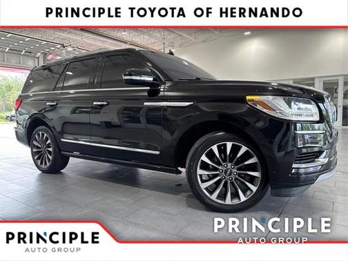 2018 Lincoln Navigator Select