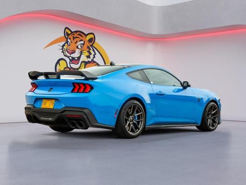 GRABBER BLUE METALLIC 2024 Ford Mustang Dark Horse Fastback