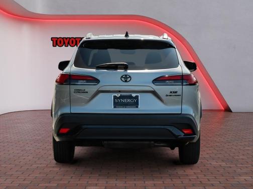Sonic Silver/Jet Black 2025 Toyota Corolla Cross Hybrid XSE