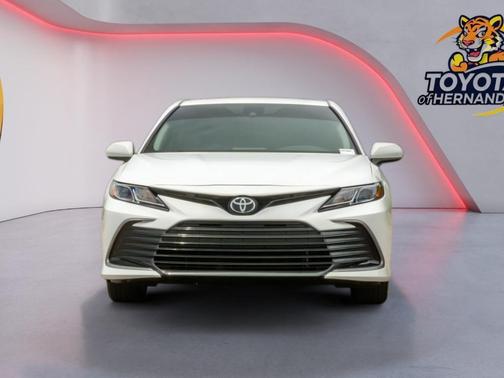 Ice Cap 2024 Toyota Camry LE
