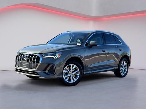 2024 Audi Q3 Premium 45 TFSI S line quattro Tiptronic