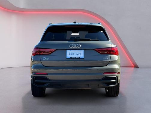 2024 Audi Q3 Premium 45 TFSI S line quattro Tiptronic