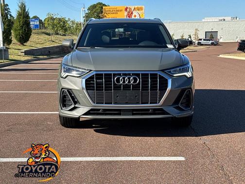 2024 Audi Q3 Premium 45 TFSI S line quattro Tiptronic
