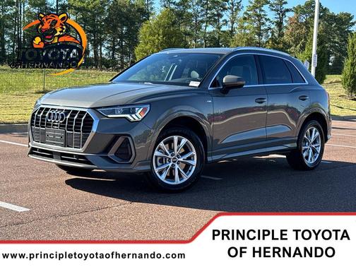 2024 Audi Q3 Premium 45 TFSI S line quattro Tiptronic