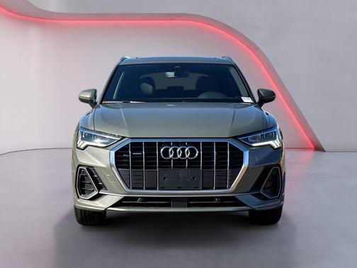2024 Audi Q3 Premium 45 TFSI S line quattro Tiptronic