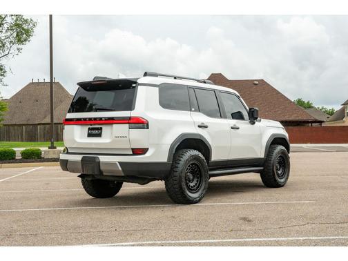 Eminent White Pearl 2024 Lexus GX 550 Overtrail