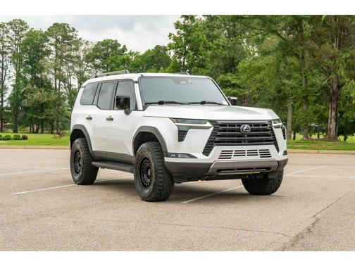 Eminent White Pearl 2024 Lexus GX 550 Overtrail