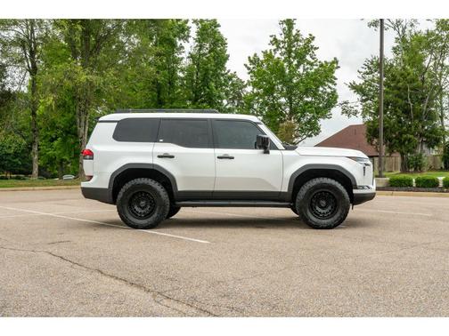 Eminent White Pearl 2024 Lexus GX 550 Overtrail