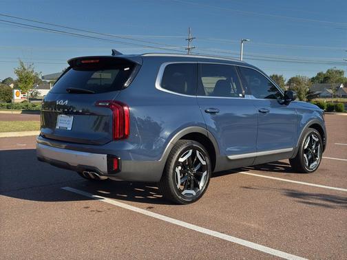 2024 Kia Telluride S