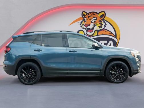 Downpour Metallic 2024 GMC Terrain SLT