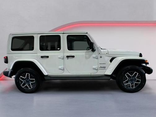2024 Jeep Wrangler 4-Door Sahara 4x4