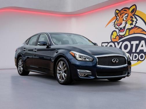 2019 INFINITI Q70 3.7 LUXE