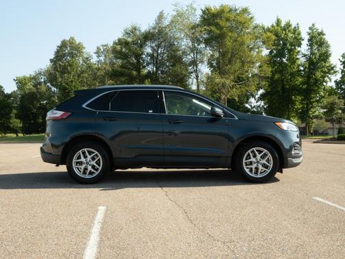 Stone Blue Metallic 2022 Ford Edge SEL