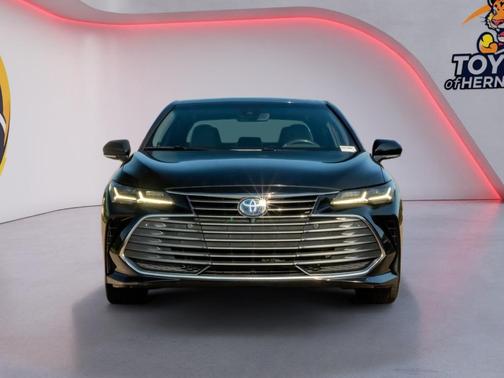 Midnight Black Metallic 2022 Toyota Avalon Hybrid Limited