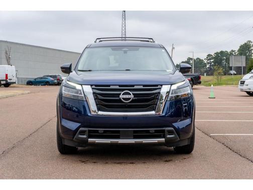 2024 Nissan Pathfinder SL 4WD