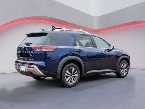 2024 Nissan Pathfinder SL 4WD