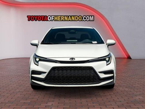 Ice Cap 2023 Toyota Corolla SE