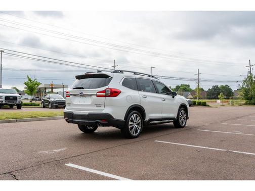 Crystal White Pearl 2021 Subaru Ascent Touring 7-Passenger