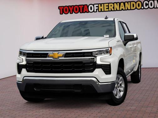 Summit White 2026 Chevrolet Silverado 1500 LT