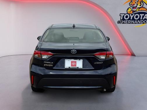 2022 Toyota Corolla Hybrid LE