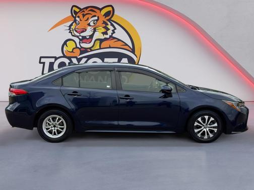 2022 Toyota Corolla Hybrid LE