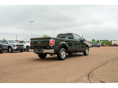 TUXEDO BLACK METALLIC 2013 Ford F-150 XL