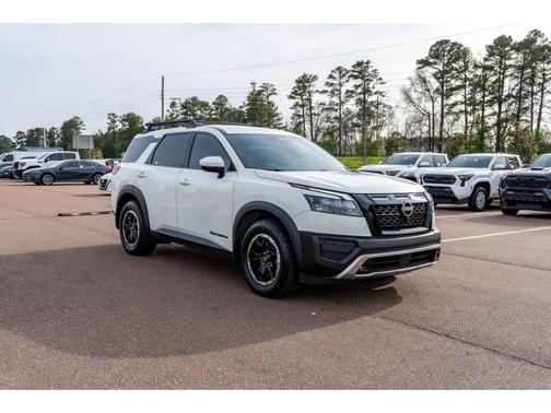 2023 Nissan Pathfinder Rock Creek 4WD