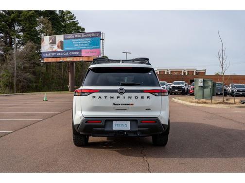 2023 Nissan Pathfinder Rock Creek 4WD