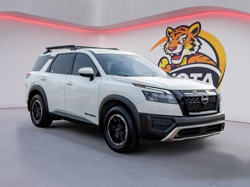 2023 Nissan Pathfinder Rock Creek 4WD