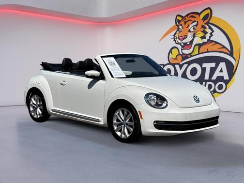 Candy White/Beige Roof 2013 Volkswagen Beetle 2.0L TDI