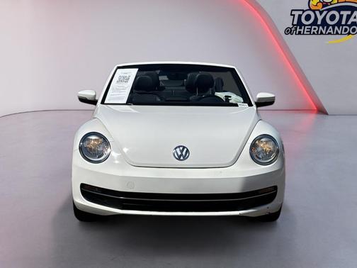 Candy White/Beige Roof 2013 Volkswagen Beetle 2.0L TDI
