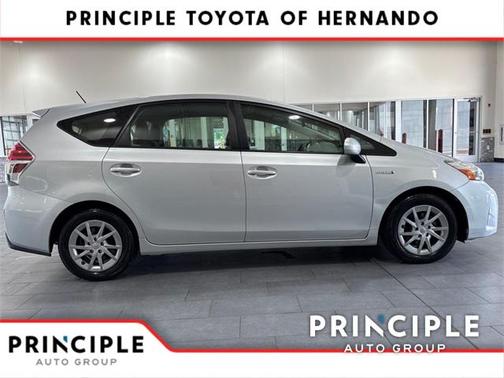 2016 Toyota Prius v Two