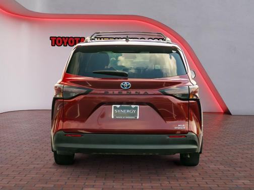 Ruby Flare Pearl 2024 Toyota Sienna XLE