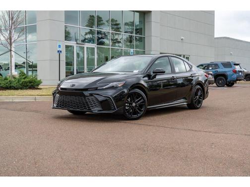 Midnight Black Metallic 2026 Toyota Camry SE