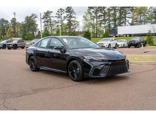 Midnight Black Metallic 2026 Toyota Camry SE