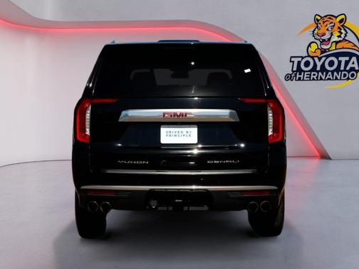 2024 GMC Yukon XL Denali