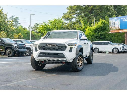 Ice Cap 2025 Toyota Tacoma Hybrid Trailhunter