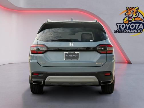 Sonic Gray Pearl 2025 Honda Pilot Touring 8-Passenger