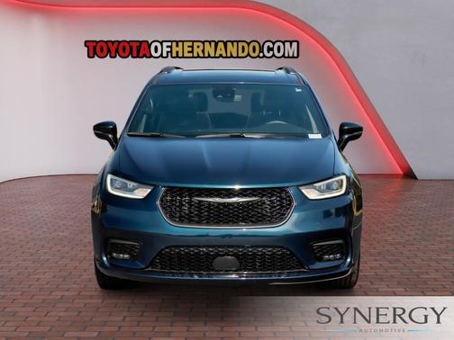 Fathom Blue Pearlcoat 2025 Chrysler Pacifica Limited