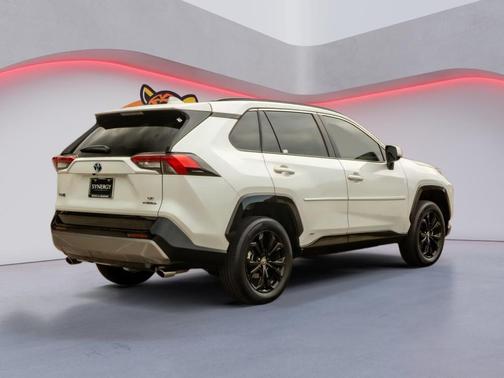 Wind Chill Pearl 2024 Toyota RAV4 Hybrid SE